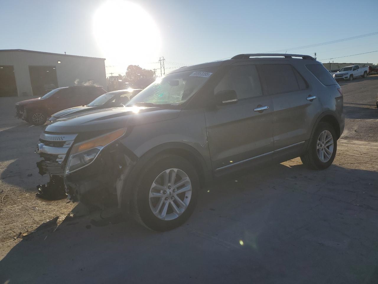 FORD EXPLORER XLT