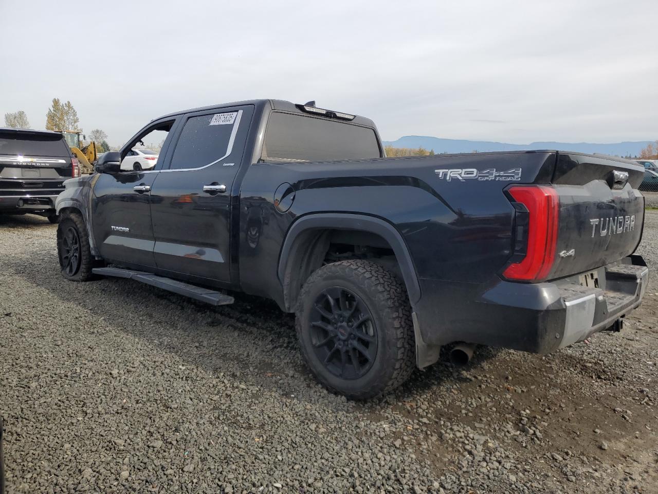 TOYOTA TUNDRA CREWMAX LIMITED