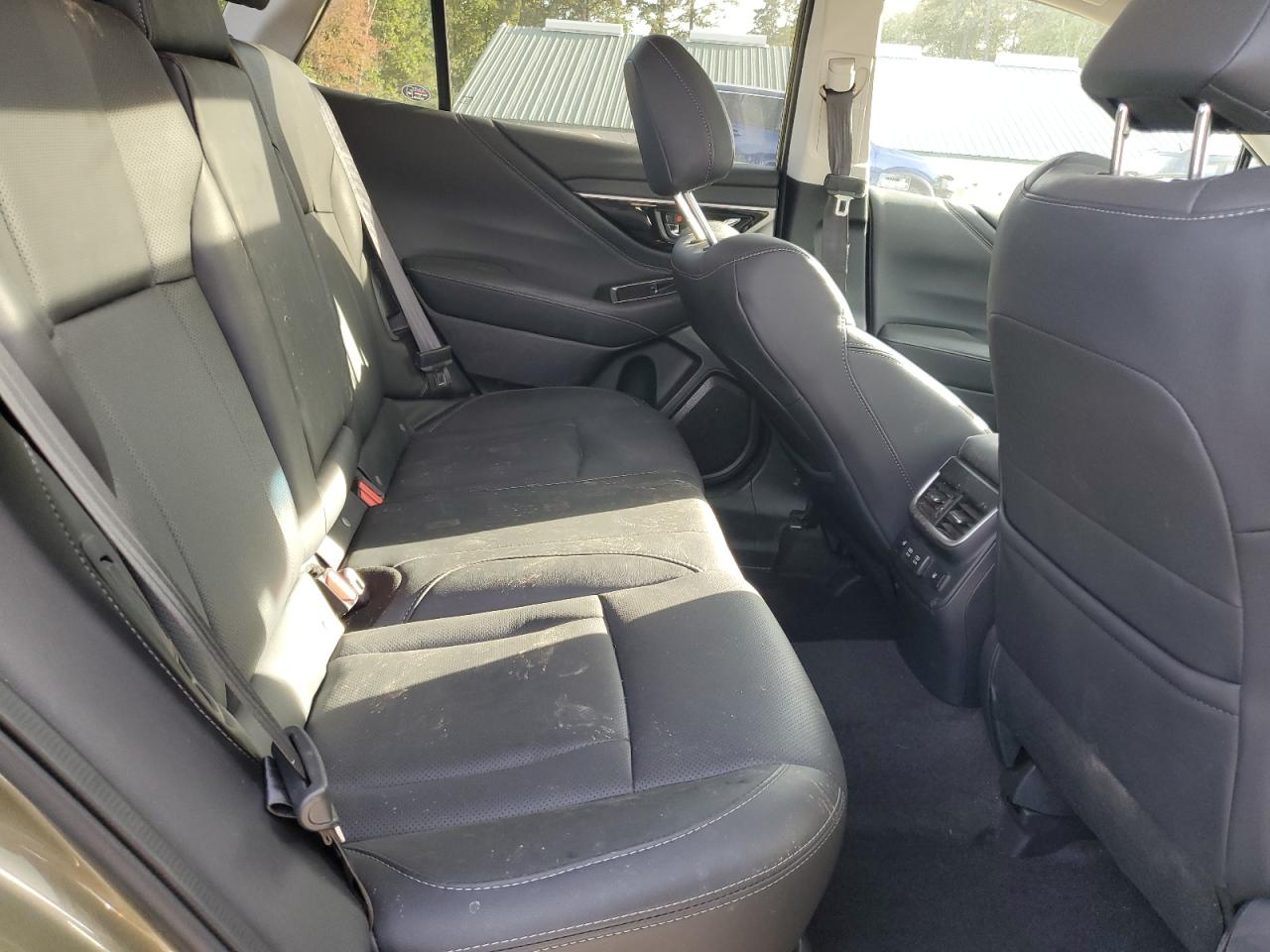 SUBARU OUTBACK LIMITED