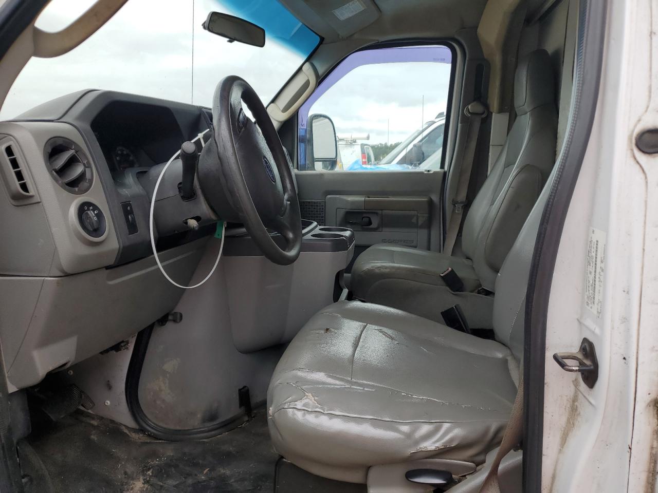 FORD ECONOLINE E350 SUPER DUTY CUTAWAY VAN