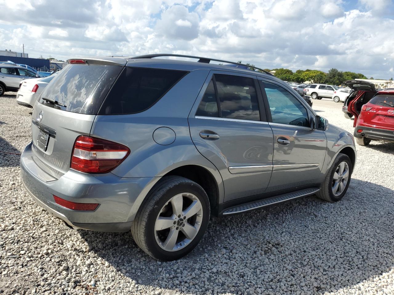 MERCEDES-BENZ M-CLASS 350