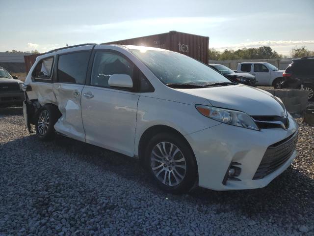 2020 TOYOTA SIENNA XLE 5TDYZ3DC6LS023556
