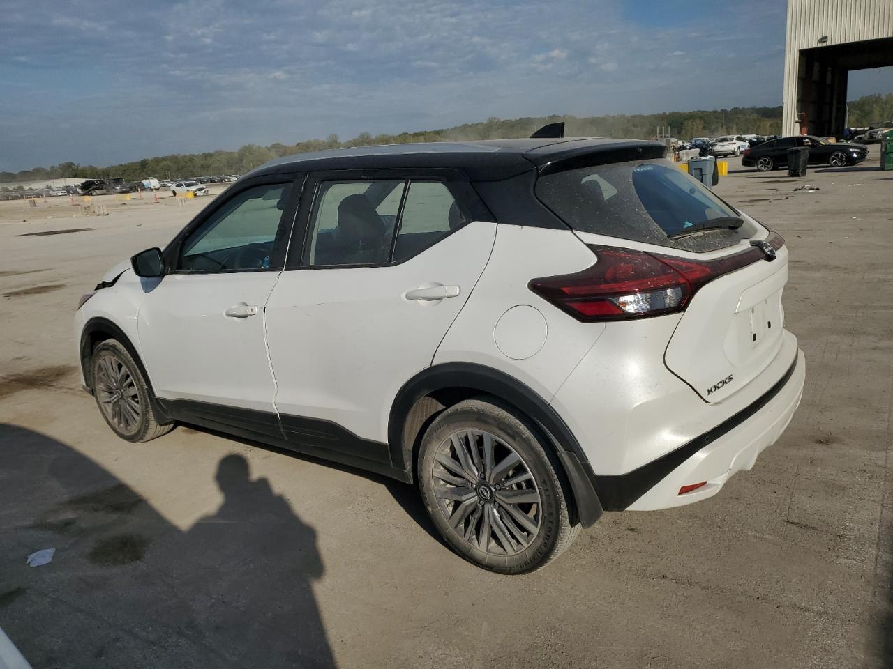 NISSAN KICKS SV