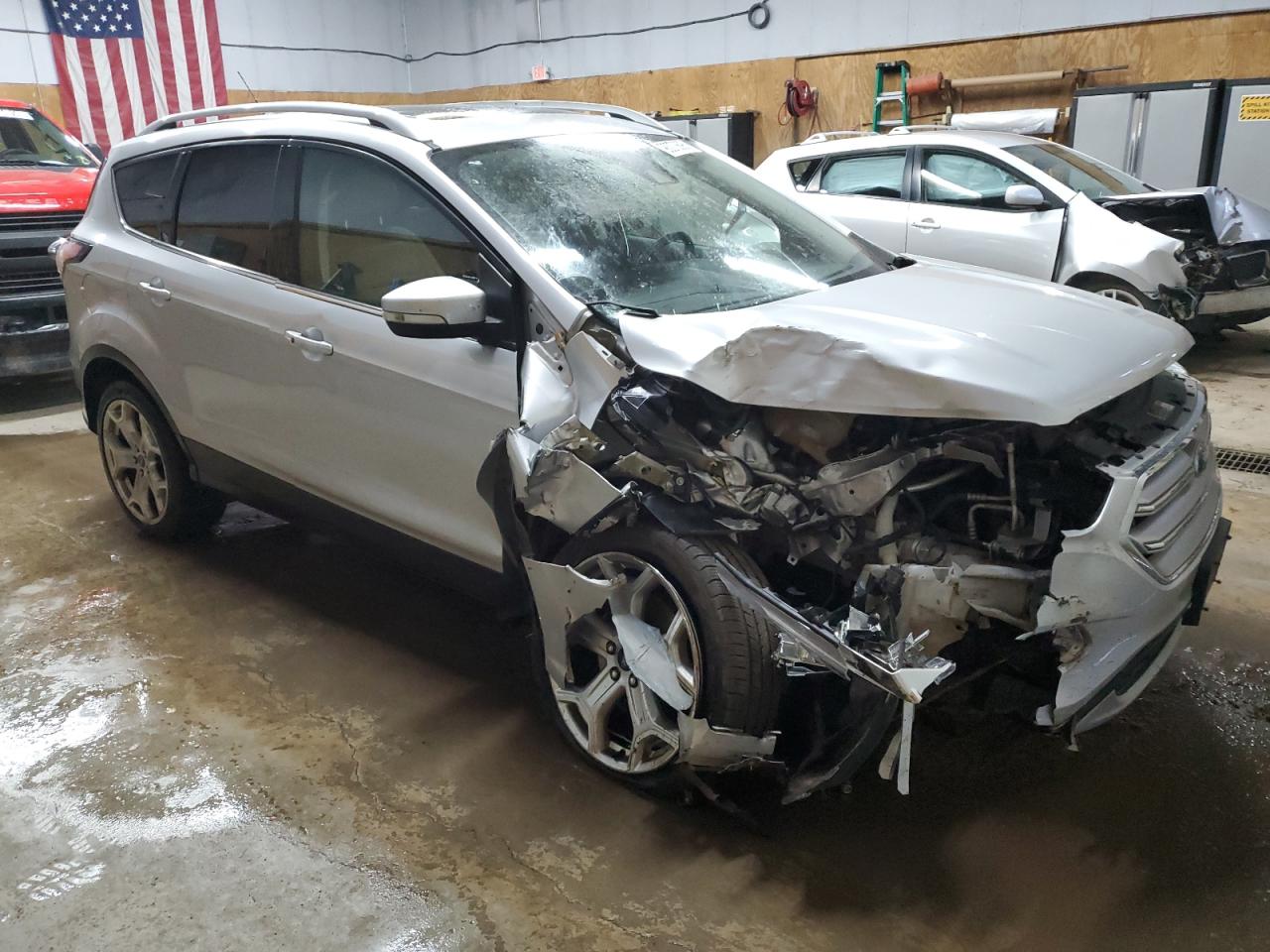 FORD ESCAPE TITANIUM