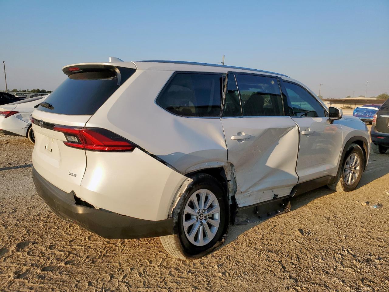 TOYOTA HIGHLANDER XLE