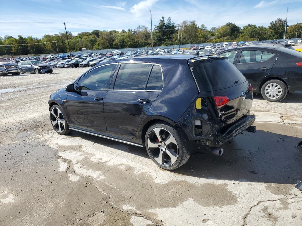 VOLKSWAGEN GOLF GTI S