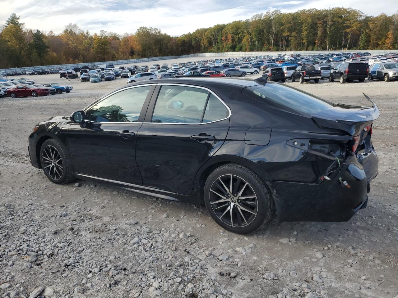 TOYOTA CAMRY SE NIGHT SHADE