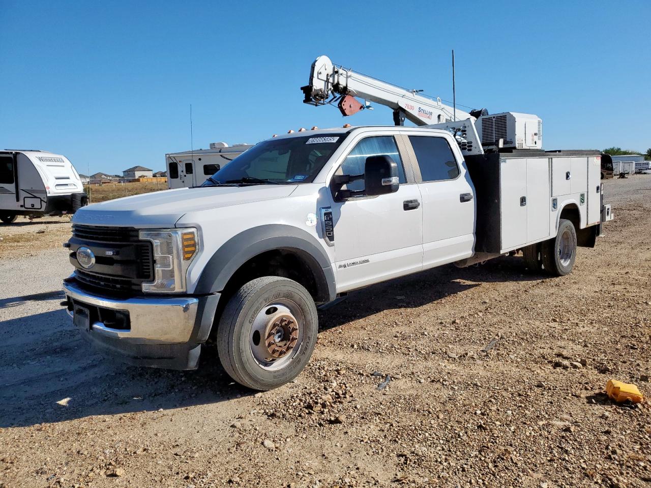 FORD F-550 SUPER DUTY