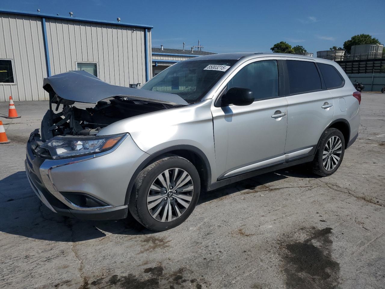 MITSUBISHI OUTLANDER SE