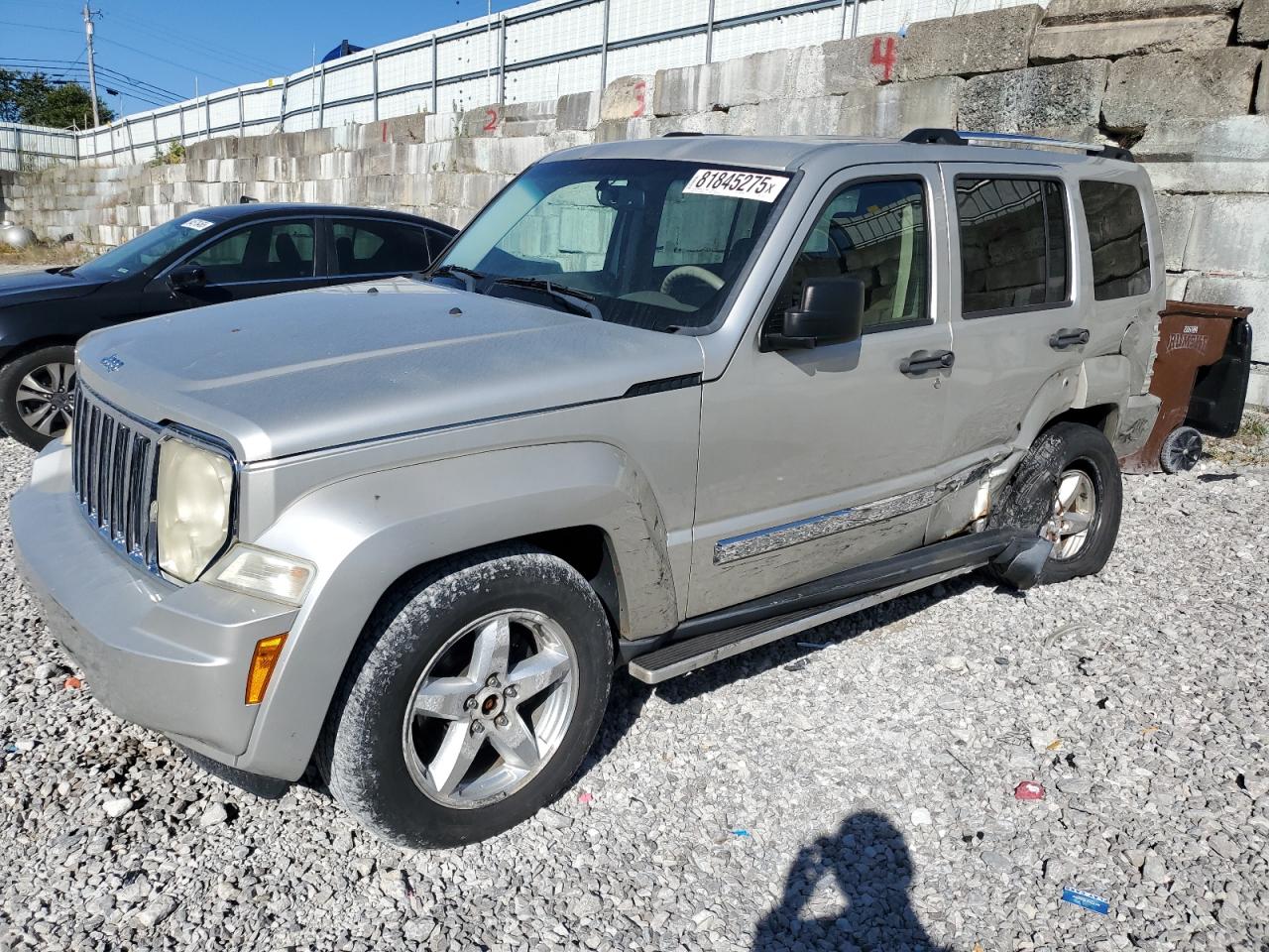  Salvage Jeep Liberty