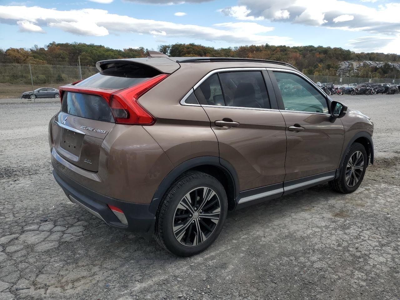 MITSUBISHI ECLIPSE SE