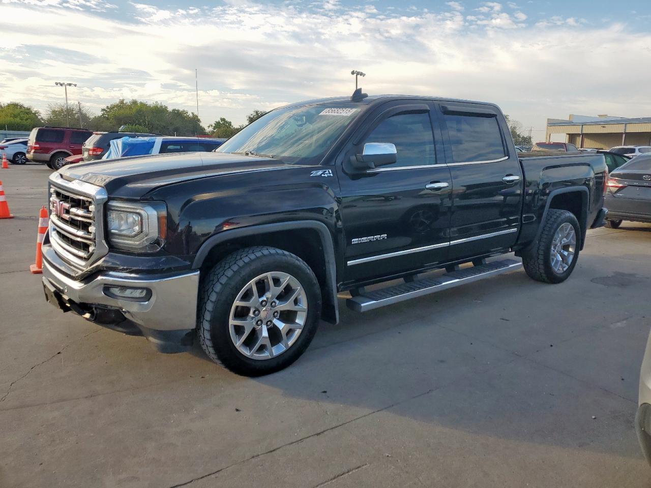 GMC SIERRA K1500 SLT