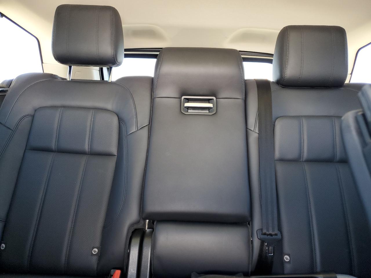 LAND ROVER RANGE ROVER HSE SILVER EDITION