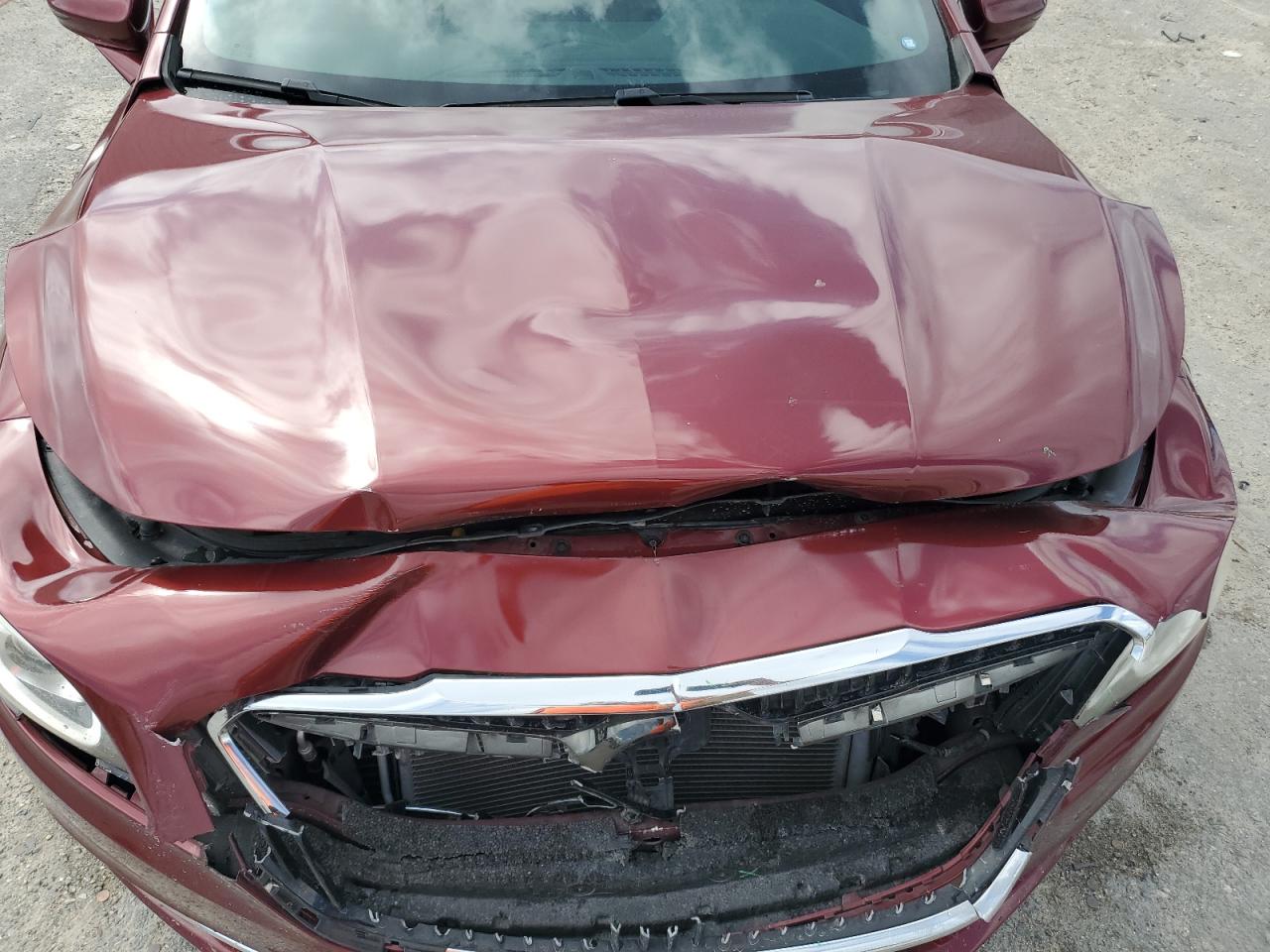 BUICK LACROSSE ESSENCE