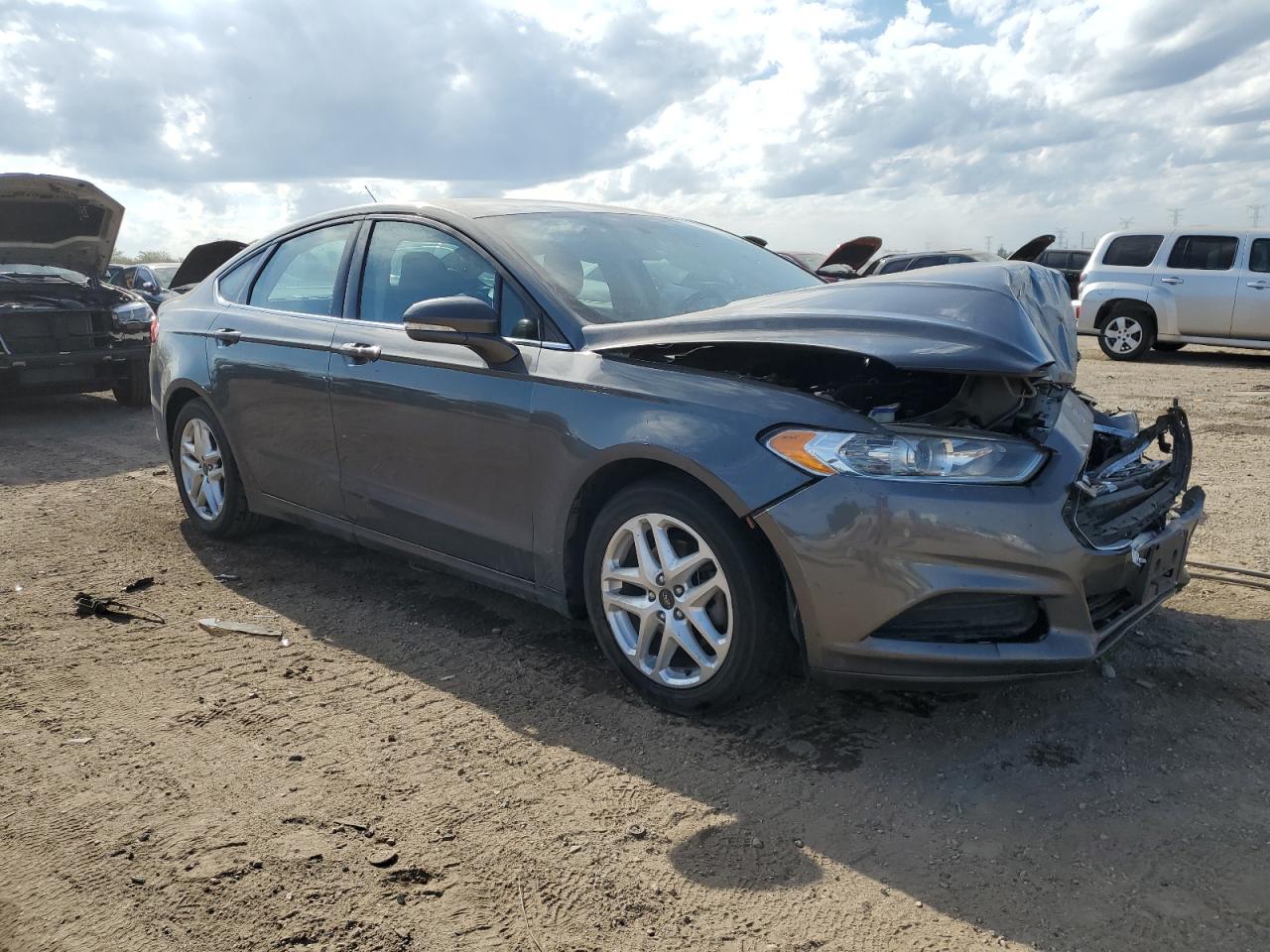 FORD FUSION SE