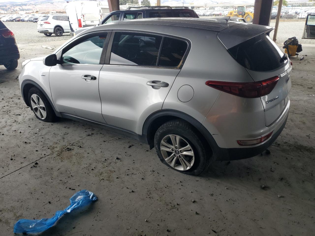 KIA SPORTAGE LX