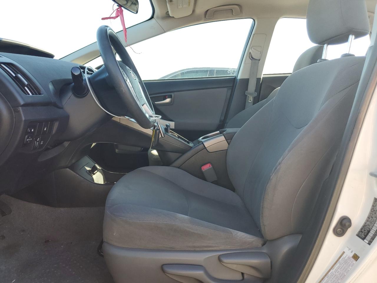 TOYOTA PRIUS PLUG-IN