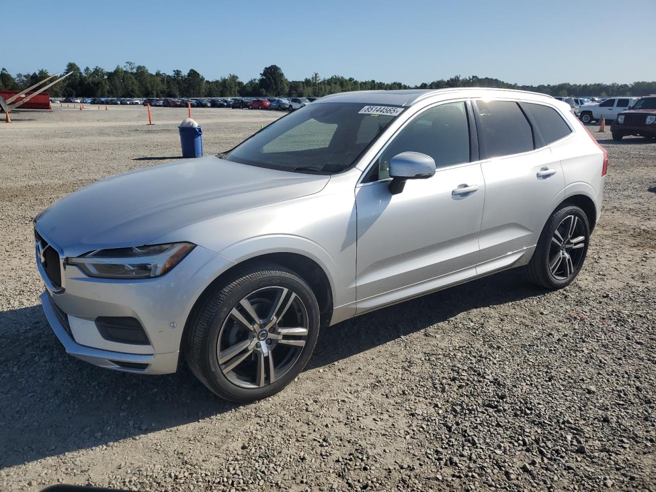 VOLVO XC60 T5 MOMENTUM