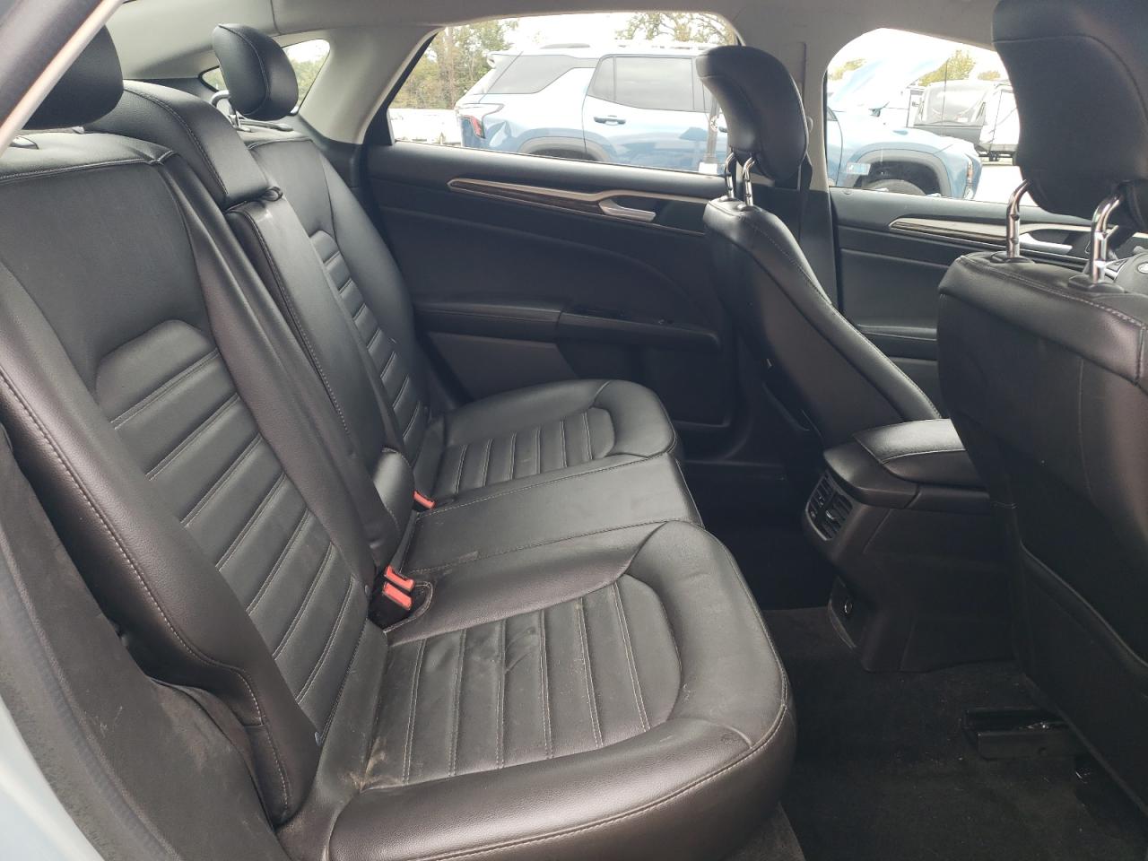 FORD FUSION SE HYBRID