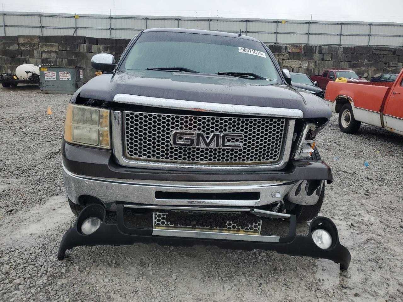 GMC SIERRA K1500 SLT