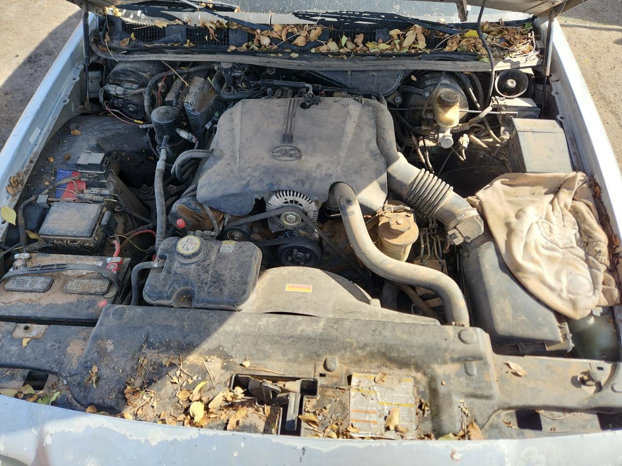 Lot #3309232616 2002 FORD CROWN VICT