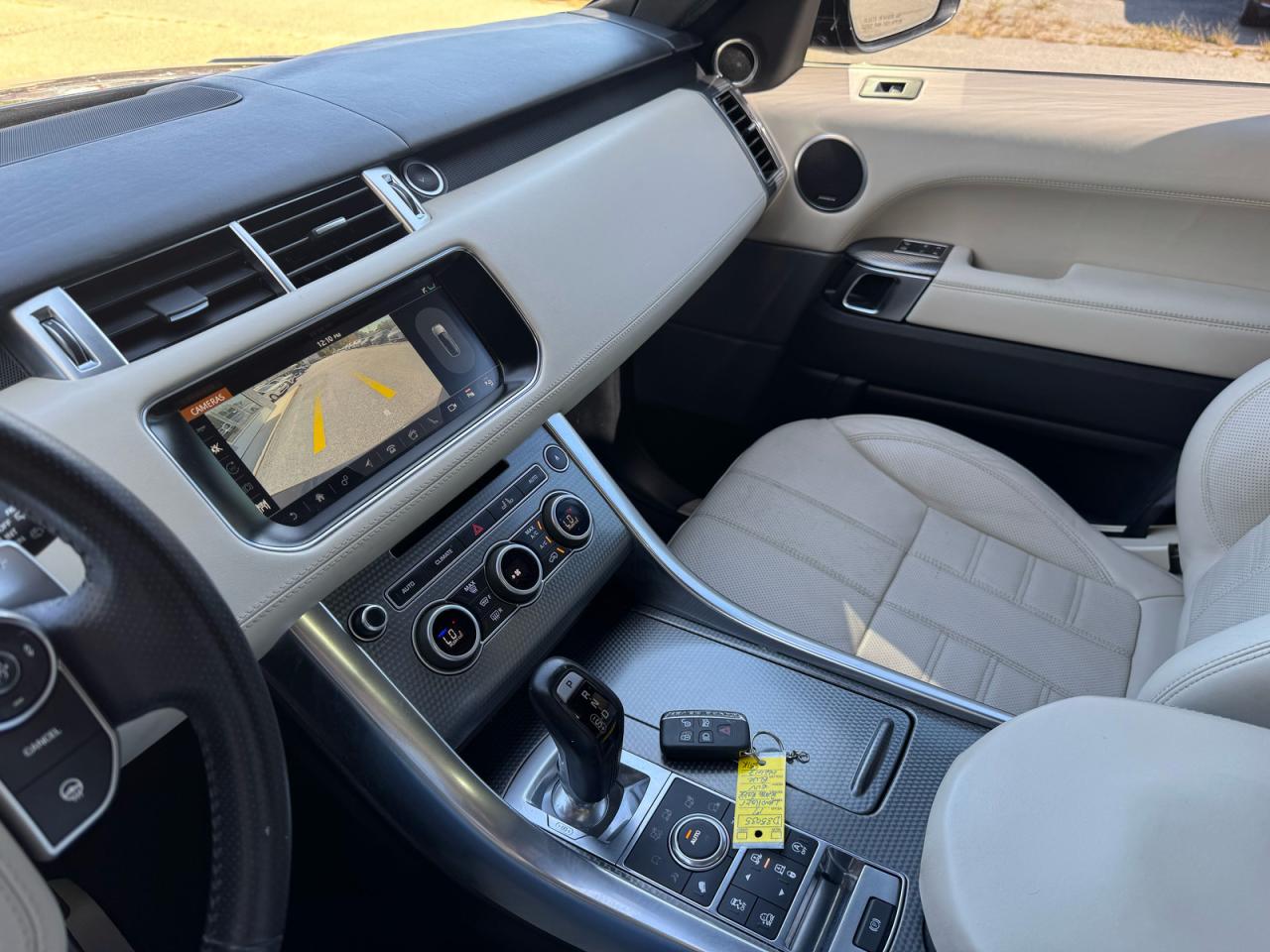 LAND ROVER RANGE ROVER AUTOBIOGRAPHY