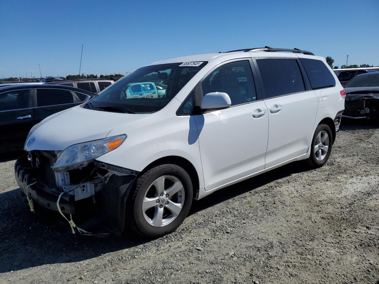  Salvage Toyota Sienna