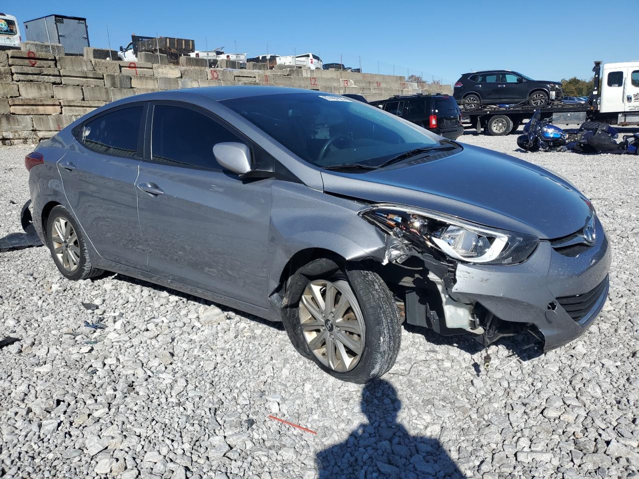 HYUNDAI ELANTRA SE