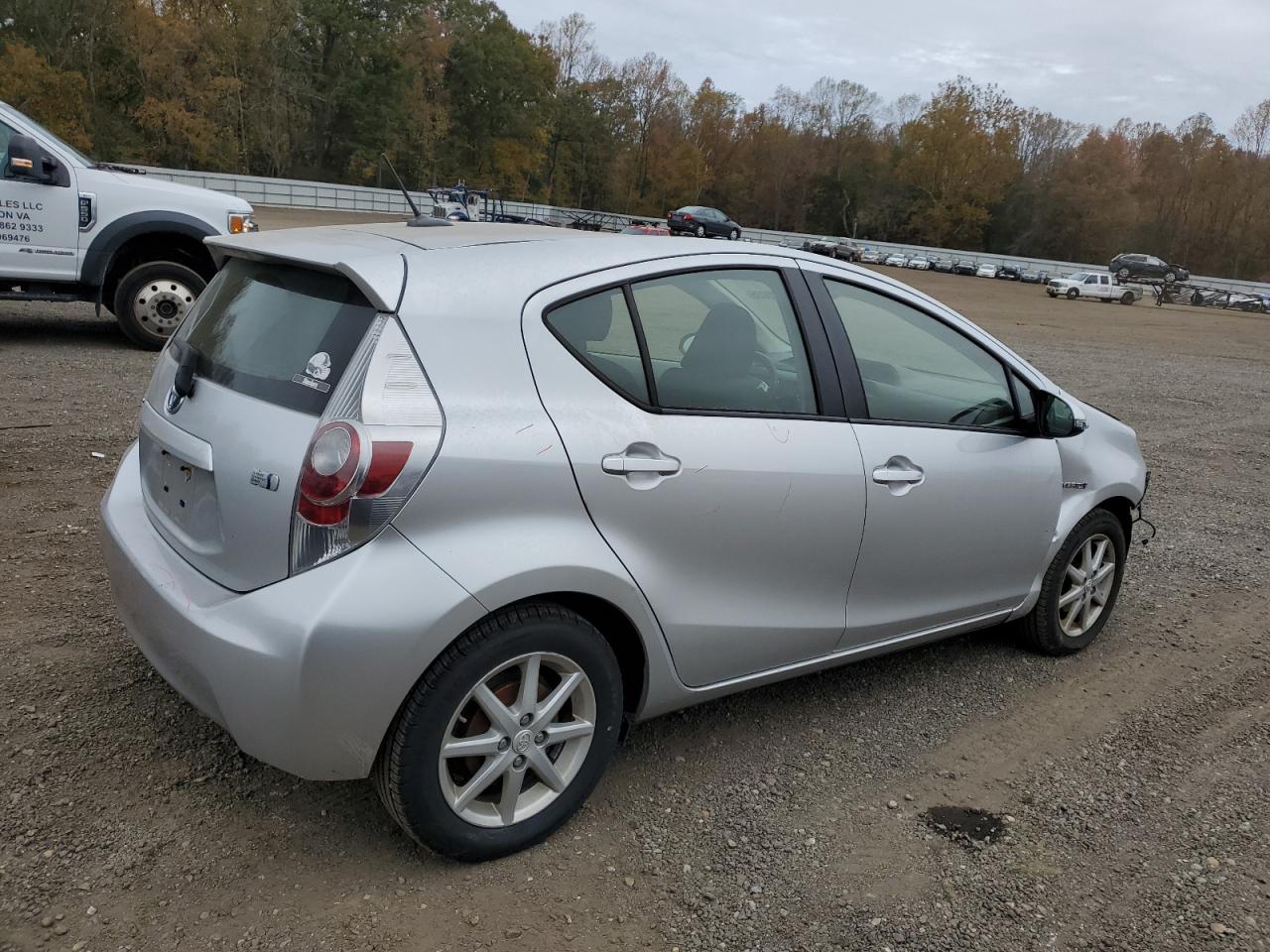 TOYOTA PRIUS C