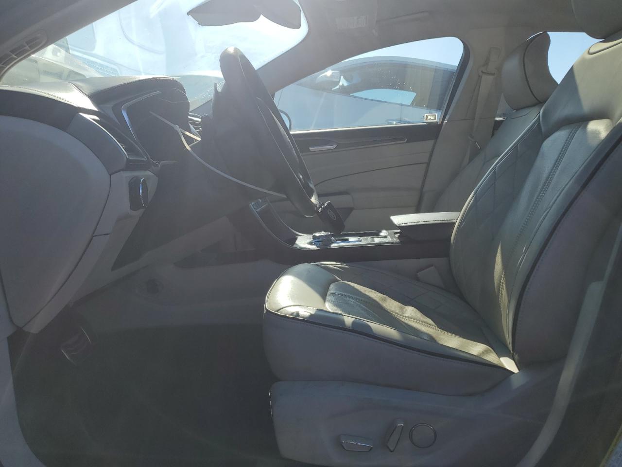 FORD FUSION TITANIUM