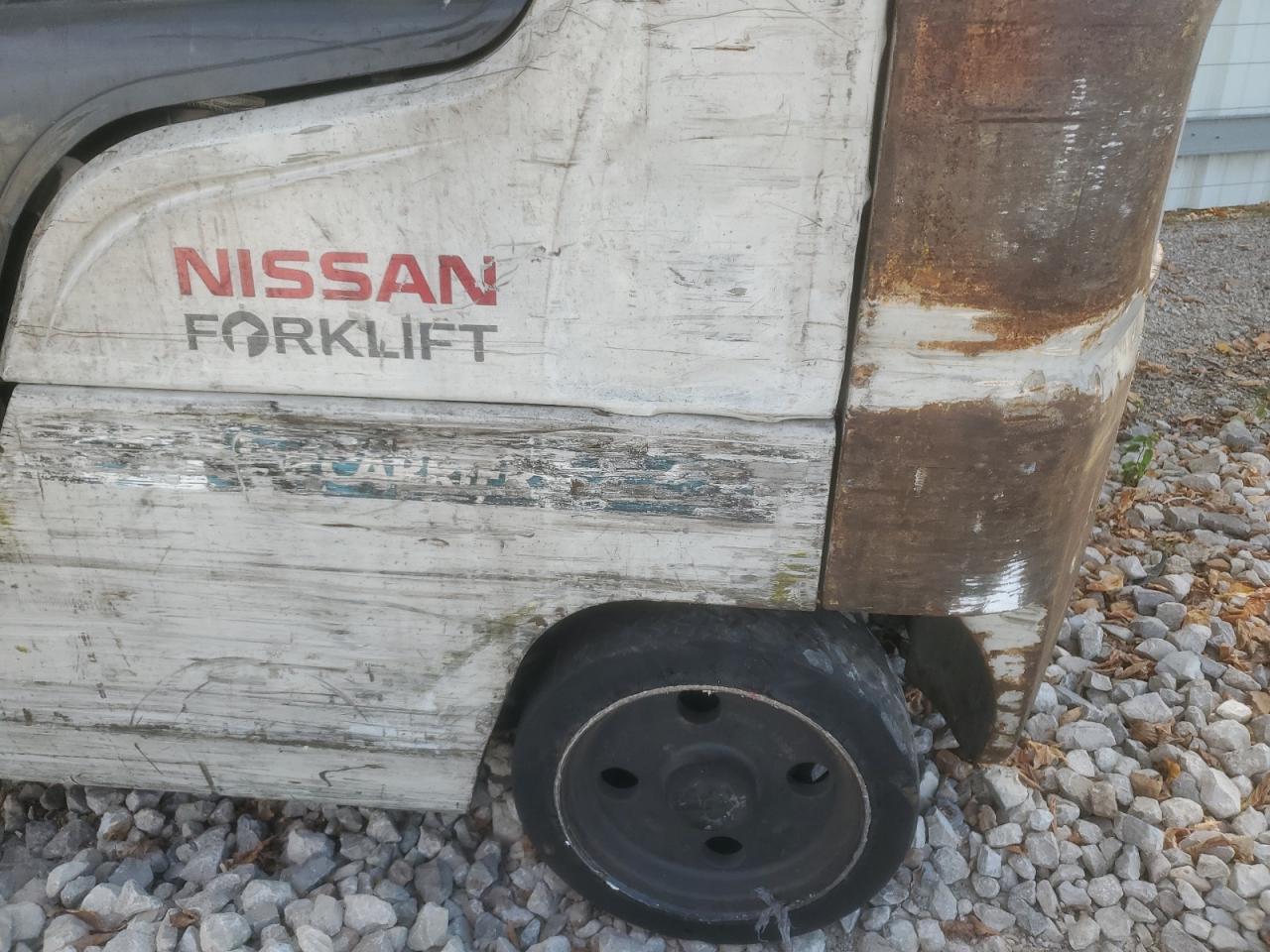 Lot #3290190211 2013 NISS FORKLIFT