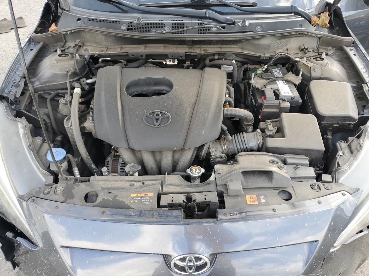 TOYOTA YARIS L
