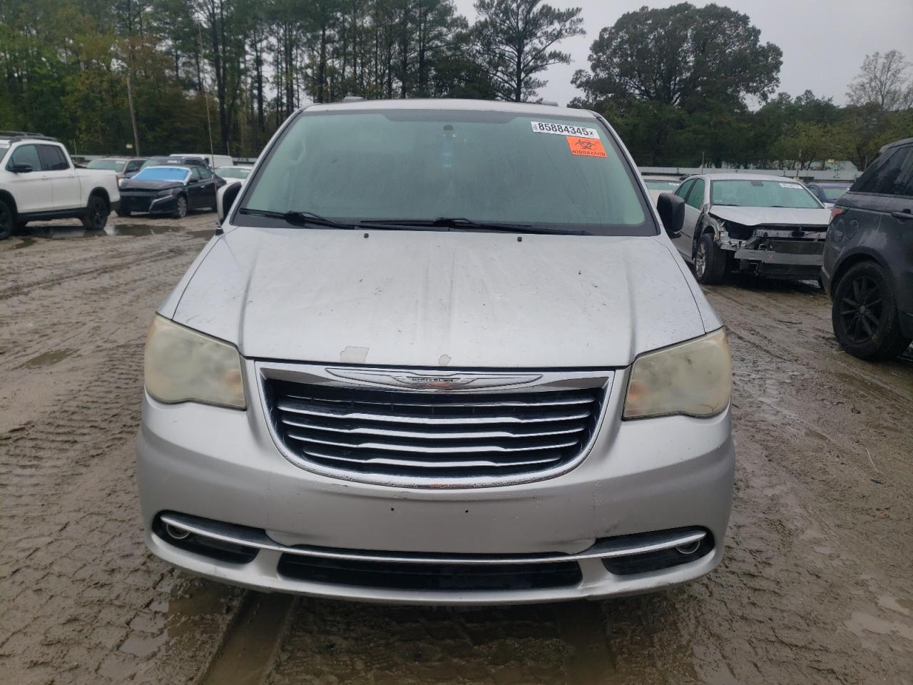 CHRYSLER TOWN & COUNTRY TOURING