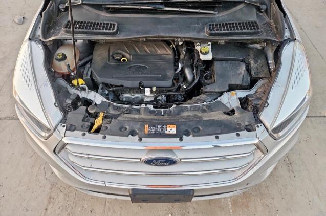 2018 FORD ESCAPE SE 1FMCU9GD0JUB93710