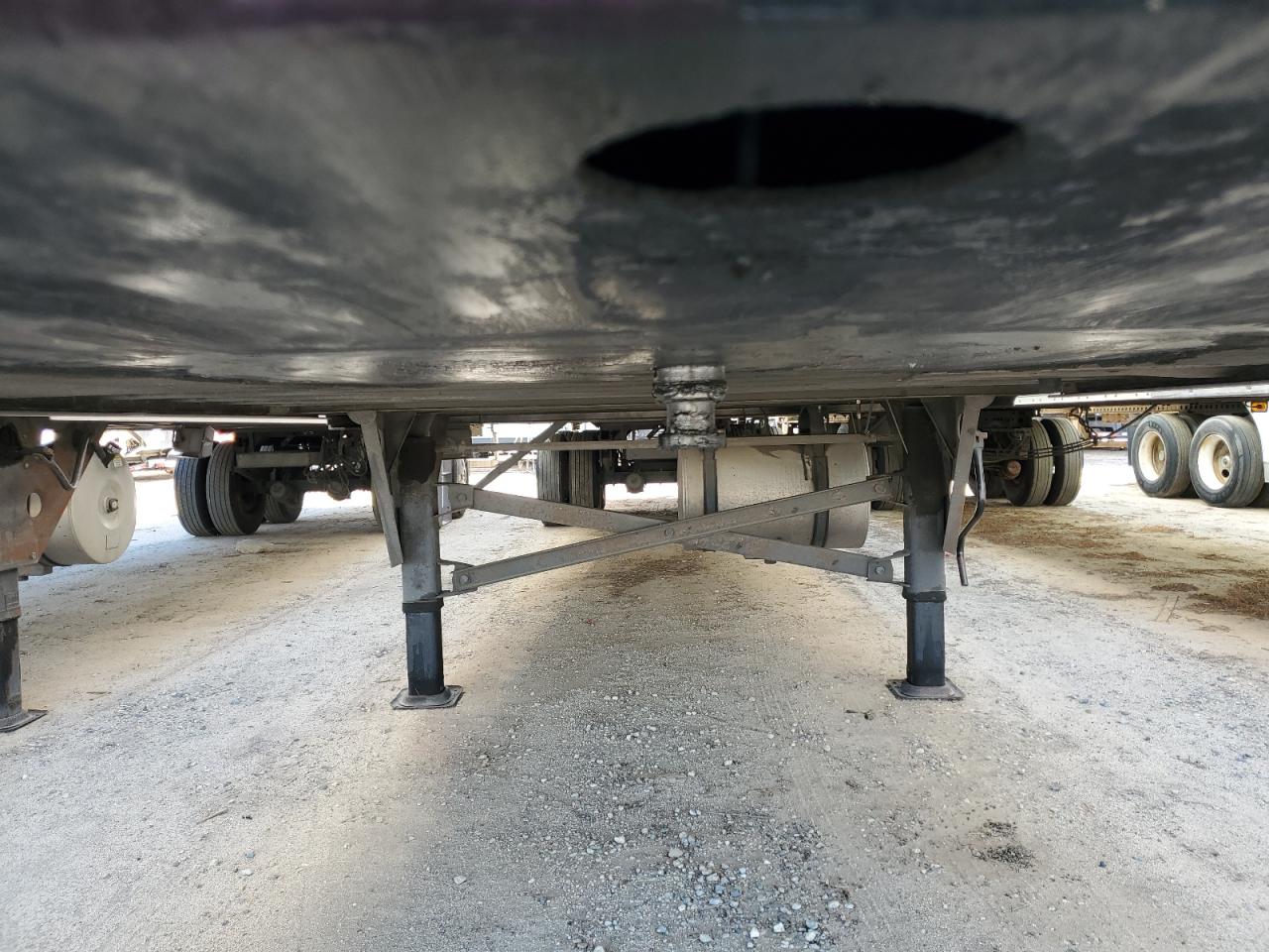 Lot #3282324310 2015 UTILITY VS2RA