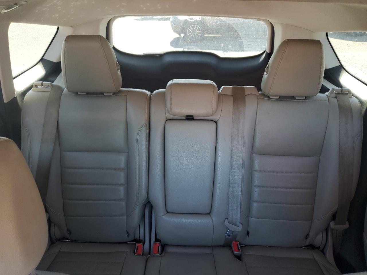 FORD ESCAPE TITANIUM