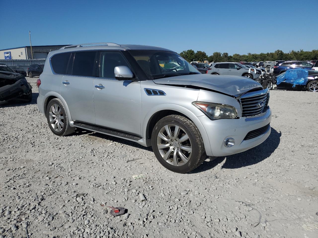 INFINITI QX56