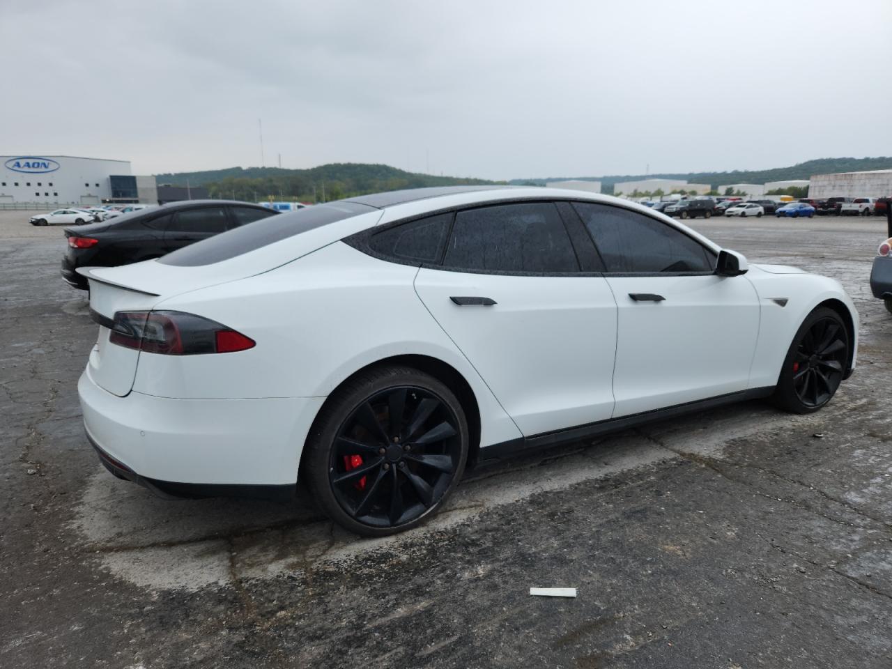 TESLA MODEL S