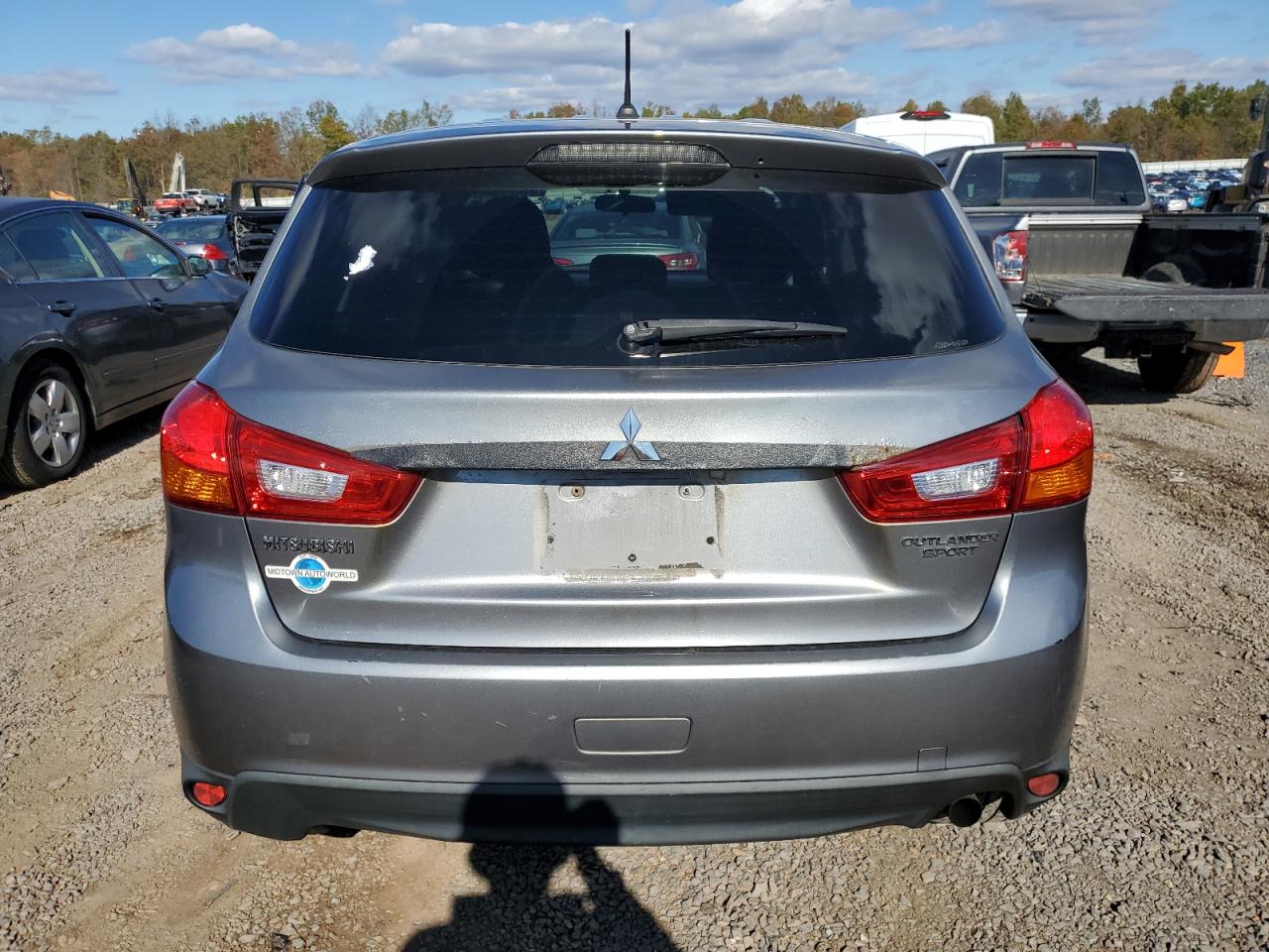 MITSUBISHI OUTLANDER ES