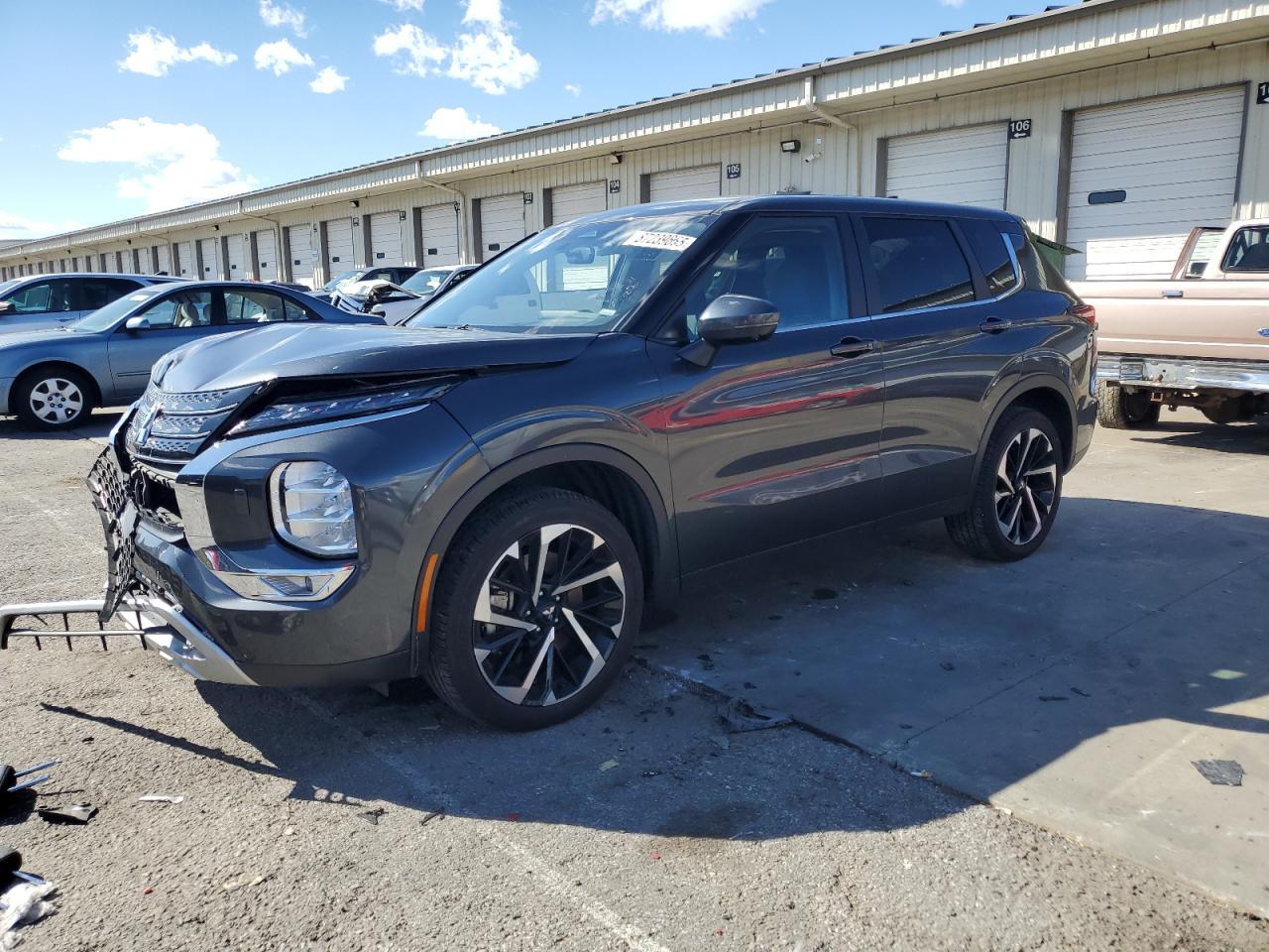 MITSUBISHI OUTLANDER SE