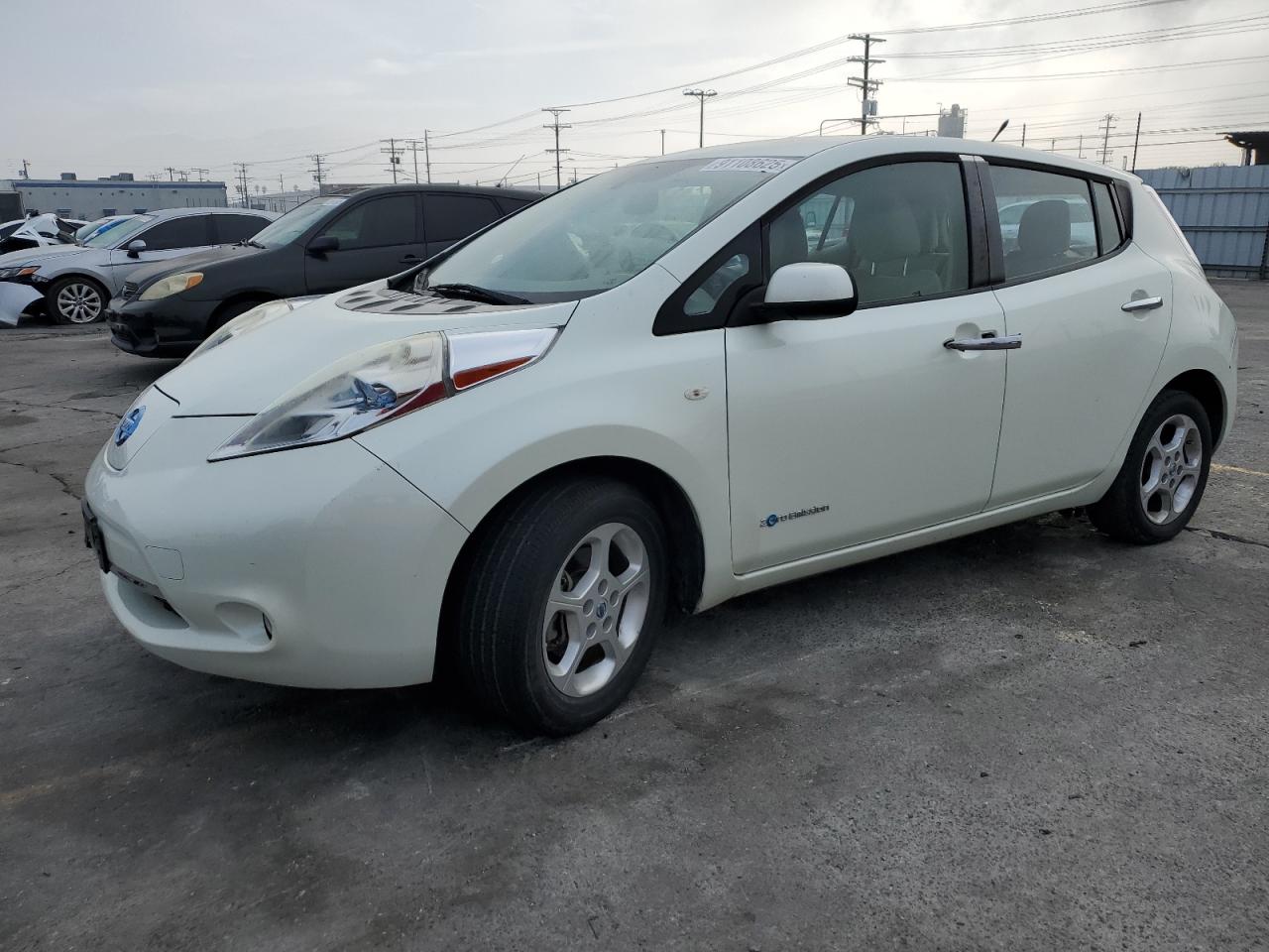 NISSAN LEAF SV