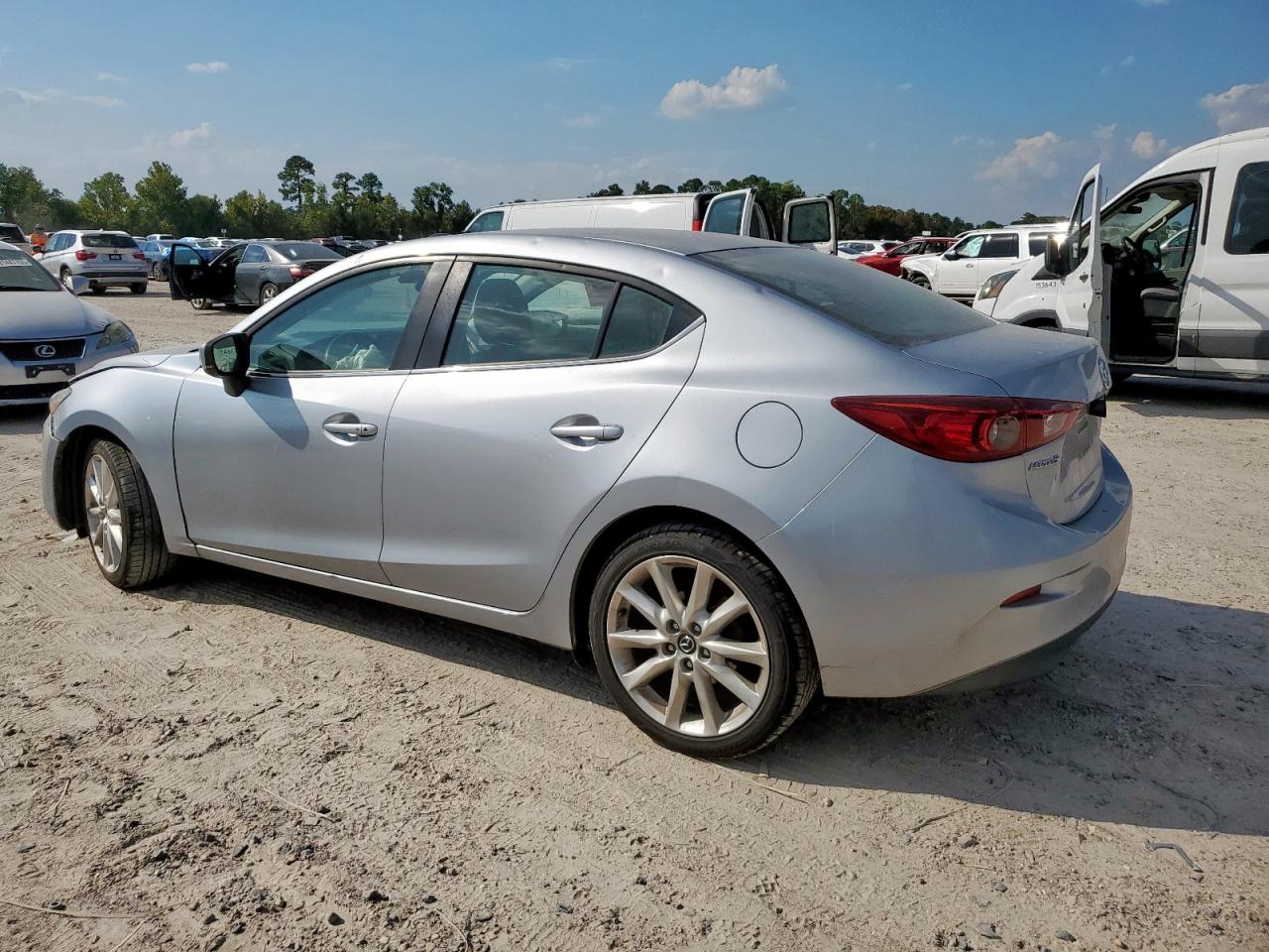 MAZDA 3 TOURING