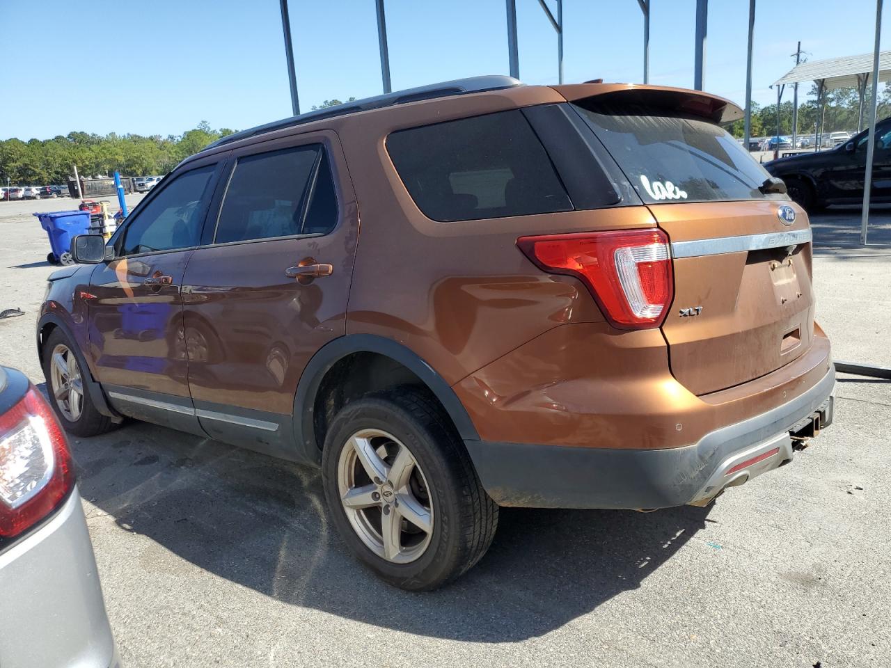 FORD EXPLORER XLT
