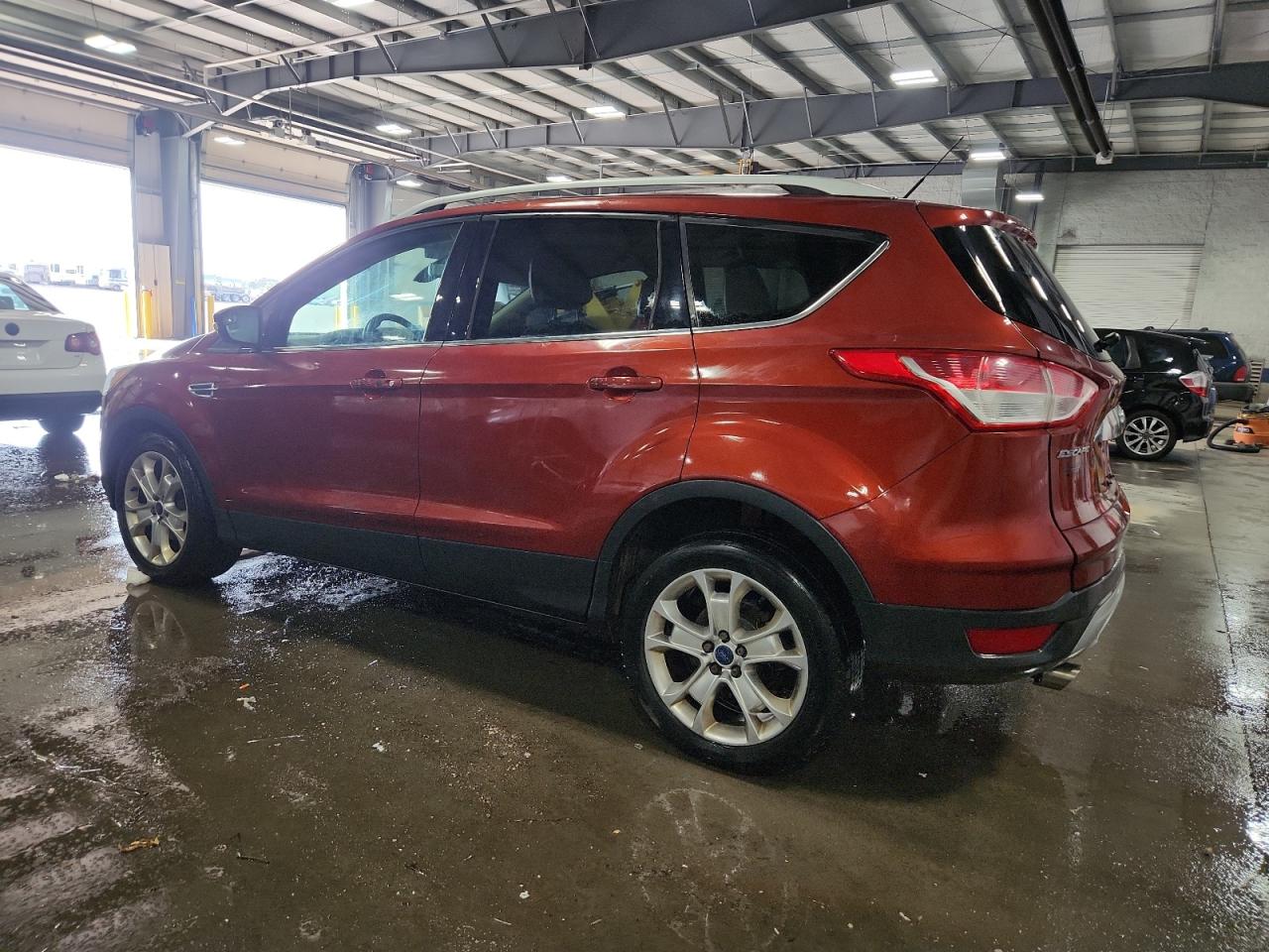 FORD ESCAPE TITANIUM