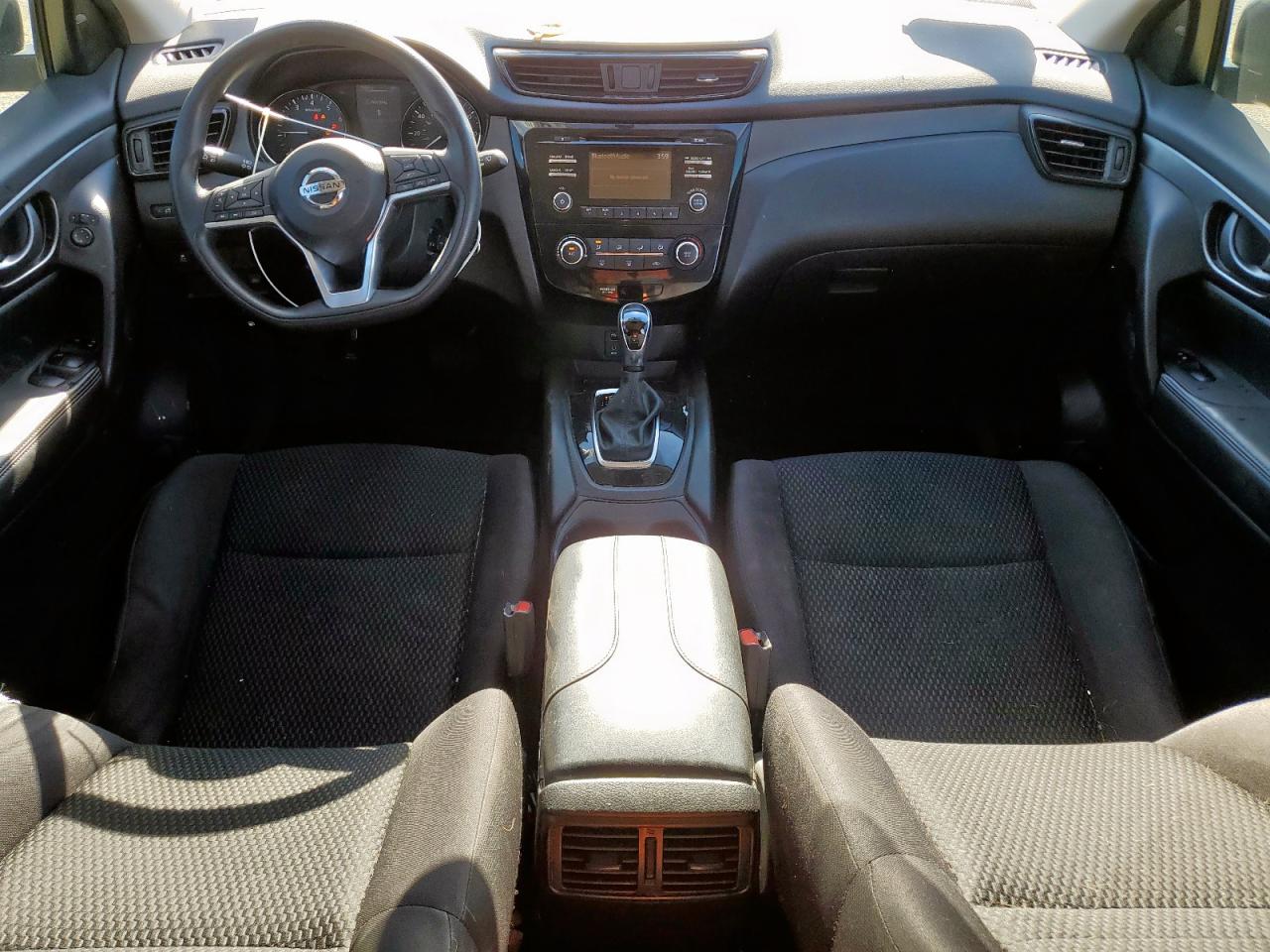 NISSAN ROGUE SPORT S