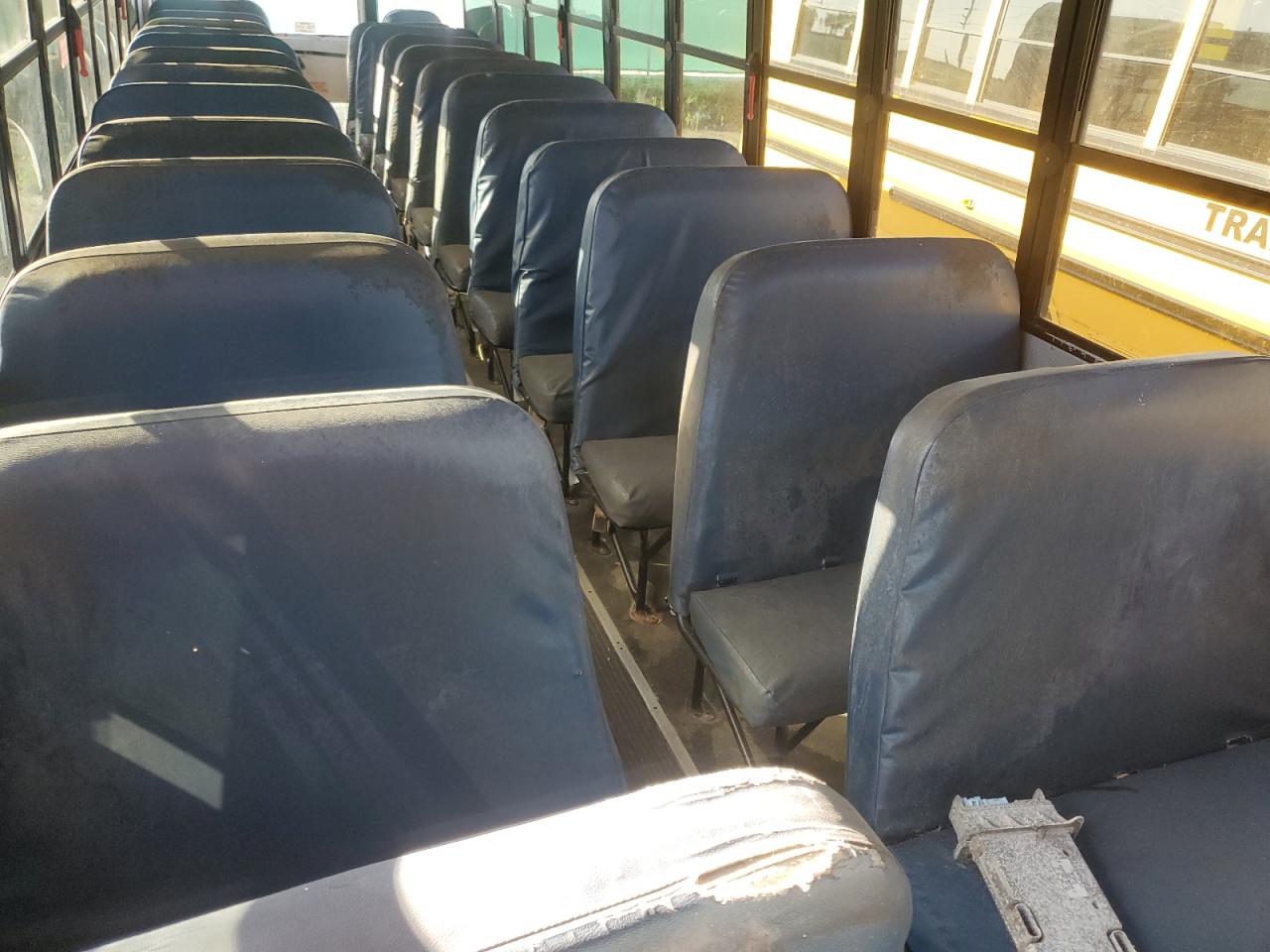 Lot #3273851185 2009 FREIGHTLINER SAF-T-LINER C2