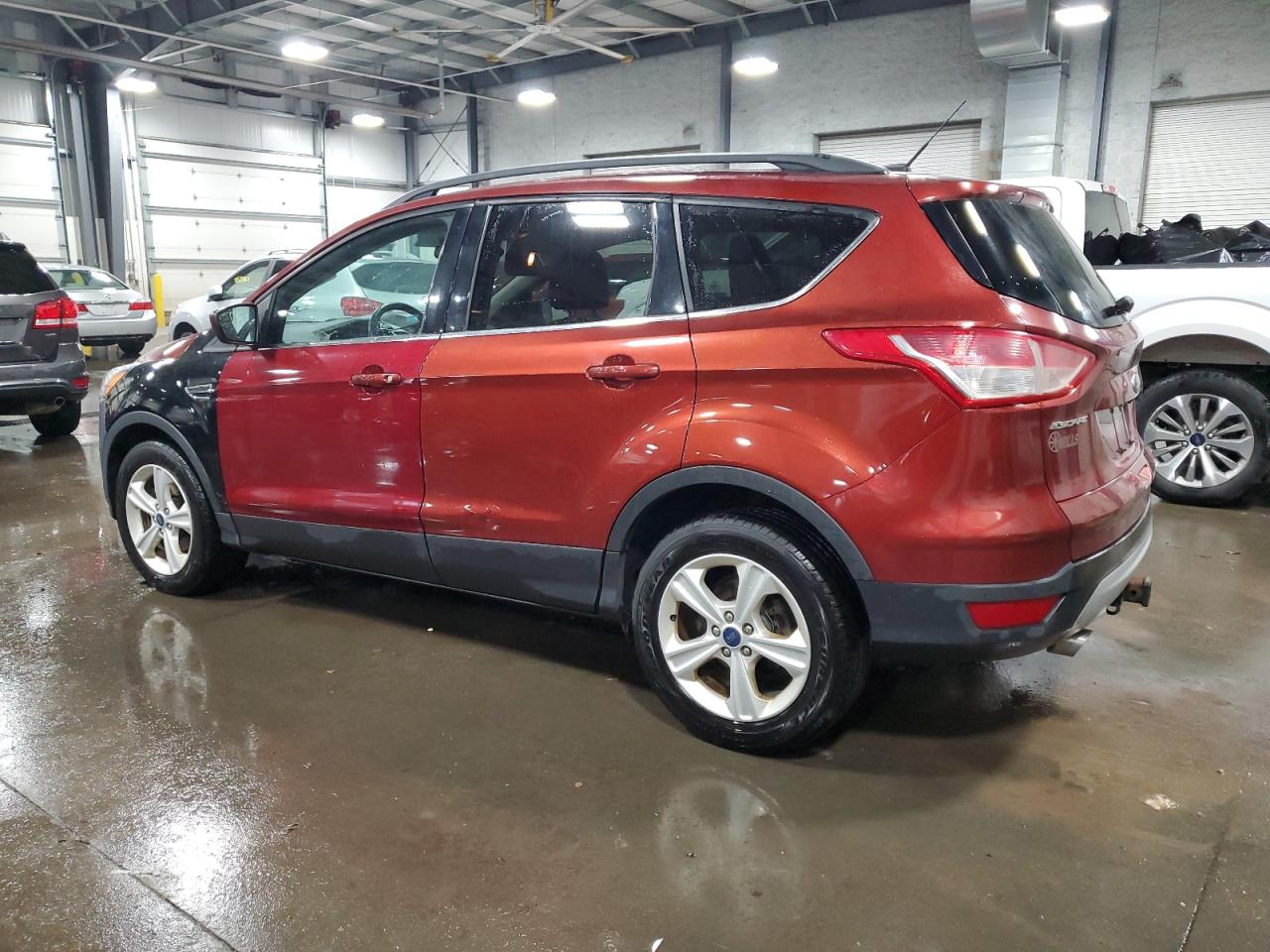 FORD ESCAPE SE