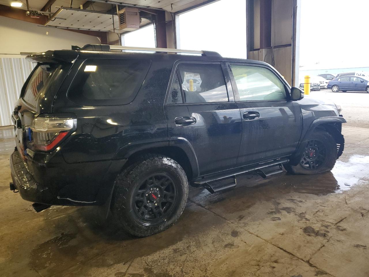 TOYOTA 4RUNNER SR5/SR5 PREMIUM
