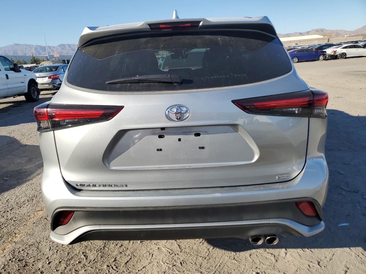 TOYOTA HIGHLANDER LE