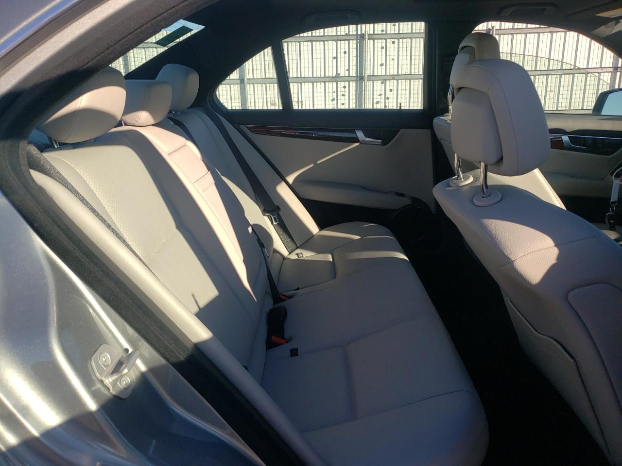 MERCEDES-BENZ C-CLASS 250